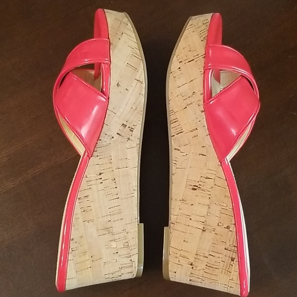Marc Fisher Medium red Cilla2 sandals - Picture 3 of 6